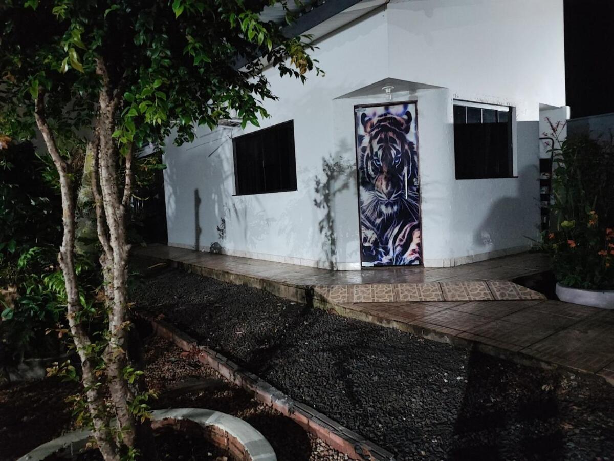 Quarto California Campo Novo do Parecis Exterior photo